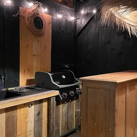 Willa La Planque En Re